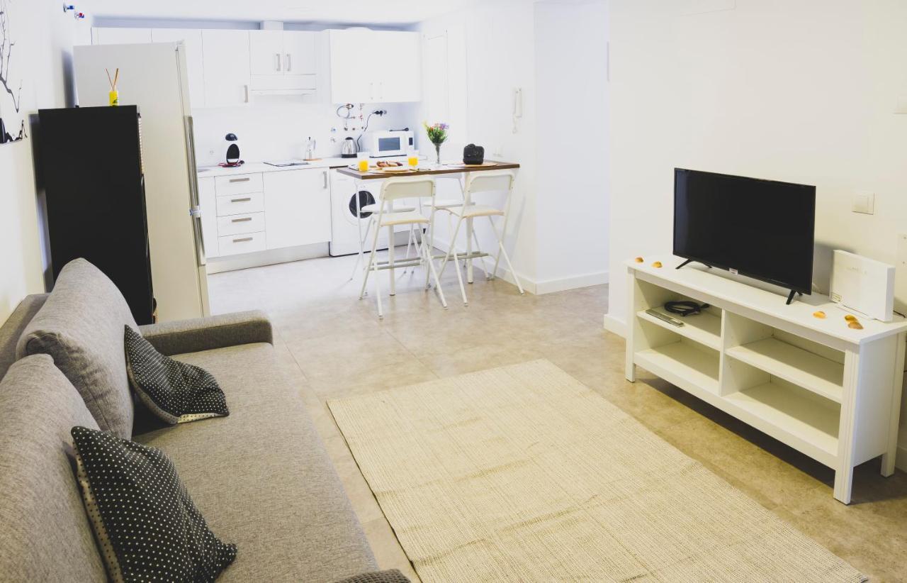 Cdz - Botica, Encantador Apartamento En Pleno Centro Historico Cadiz Ngoại thất bức ảnh